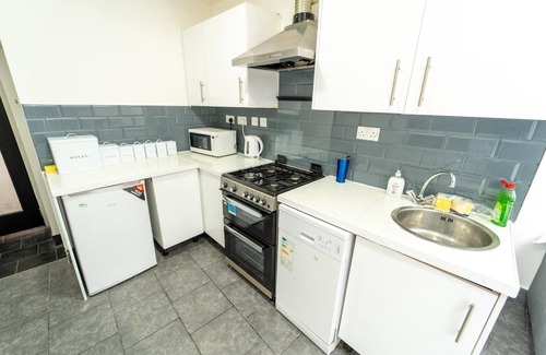 Birmingham Apartment | Studio Available Close to Queen Elizabeth Hospital