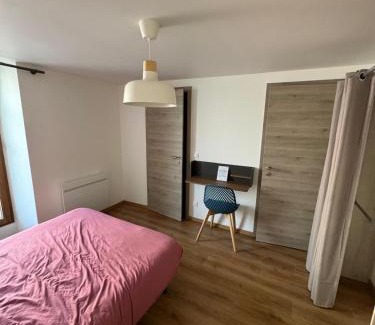 Vandoeuvre-les-Nancy House | Studio avec WC et SDB privés dans Grande maison à côté du campus Artem - Thermal et Parc des Expos