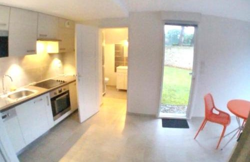 Saint-Ideuc Apartment | Studio avec jardin MER à proximité!