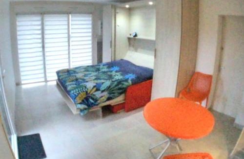Saint-Ideuc Apartment | Studio avec jardin MER à proximité!