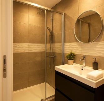 Trans-en-Provence Apartment | Studio Azzurro, parking, cuisine équipée, idéal pros en déplacement