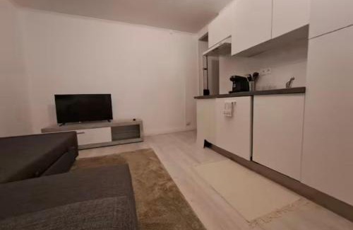Romainville Apartment | Studio belle vue