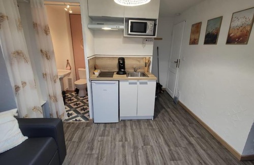 Valenciennes Apartment | Studio Bohème, Proche Hyper Centre et Commerces