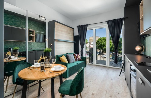 Jezyce Apartment | Studio Bukowska Poznan by Renters