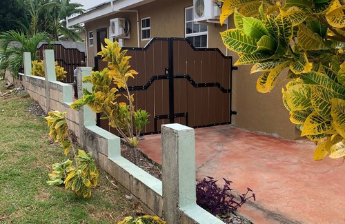 Mammee Bay Apartment | Studio Bungalow - Pool & Tennis Courts