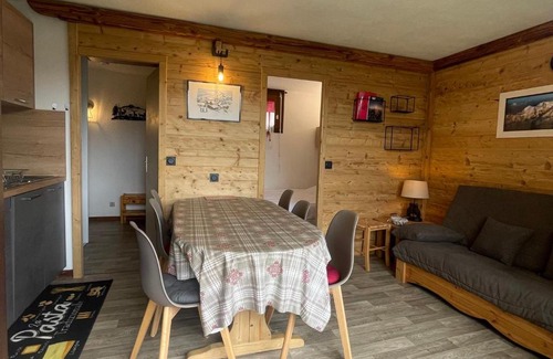 Notre-Dame-de-Bellecombe Apartment | Studio cabine calme avec parking proche commodités - FR-1-505-194