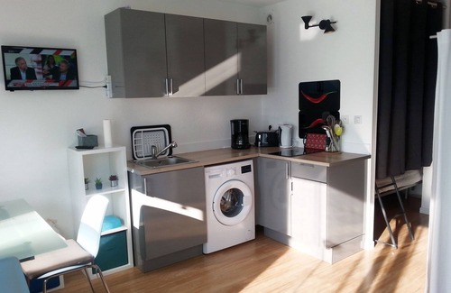 Le Couchant Apartment | Studio cabin with garage, near beaches