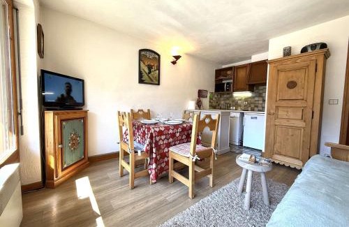Praz-sur-Arly Apartment | Studio Cabine à Praz-Sur-Arly - 4 pers, Parking, Proche Centre et Pistes - FR-1-603-32