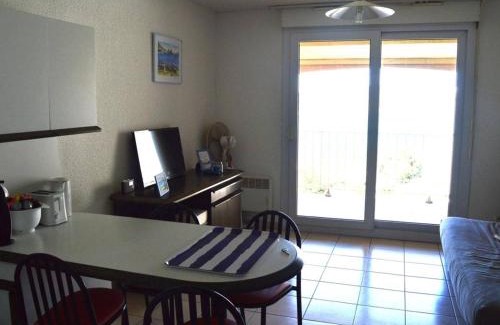 Banyuls-sur-Mer Apartment | Studio cabine 4 pers. avec terrasse et WIFI à Banyuls-sur-Mer - FR-1-225C-535