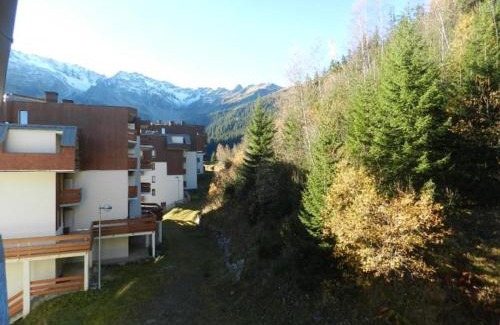 Le Pleynet Apartment | Studio cabine 4 pers. au pied des pistes avec balcon - FR-1-557A-38