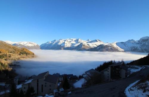 Auris Apartment | Studio cabine 4 personnes au pied des pistes avec balcon et parking - Auris en Oisans - FR-1-297-282