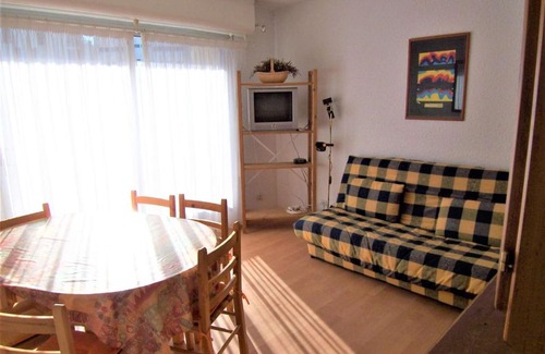 Pla d'Adet Apartment | Studio Cabine 6 Pers avec Balcon, Exposé Sud, à 1700m d'Altitude à Saint-Lary-Soulan - FR-1-457-187