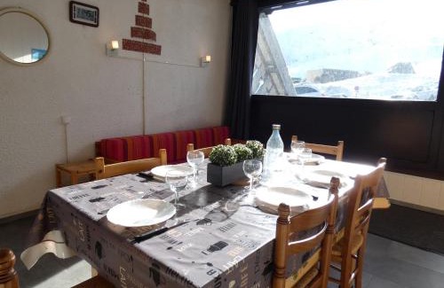 Piau Engaly Apartment | Studio cabine 6 pers. avec balcon exposition Sud, salon avec LCD et DVD, cuisine équipée, casier à ski - FR-1-457-196