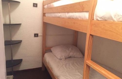 Risoul Apartment | Studio cabine 8 pers, Sud, pied de piste, centre station, proche commerces et ESF - FR-1-330-40