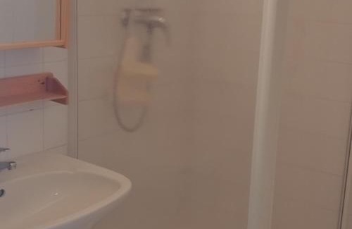 Prapoutel Apartment | Studio Cabine au Calme, Proche des Pistes et du Centre, Balcon, TV - FR-1-771-68