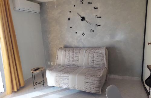 Cap d'Agde Apartment | Studio cabine climatisé sur l'île des pêcheurs