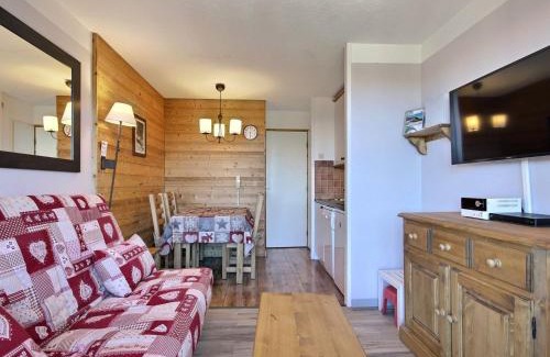 Belle Plagne Apartment | Studio cabine confortable avec balcon au pied des pistes - FR-1-455-163