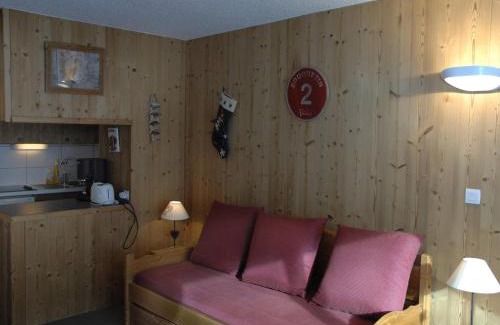 Valloire Apartment | Studio cabine confort 4 pers, balcon sud, centre de Valloire, proche remontées et loisirs - FR-1-263-380