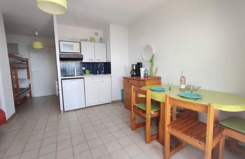 Saint-Pierre-la-Mer Apartment | Studio Cabine avec piscine commune - St Pierre la Mer 2RH121