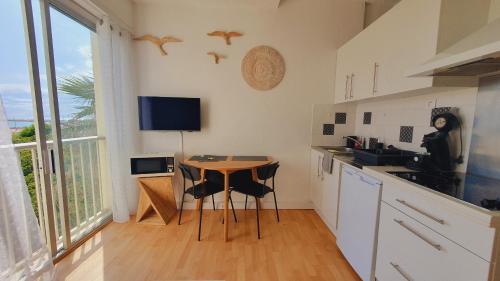 La Grande-Motte Apartment | Studio cabine nouveau ! 1ère ligne vue mer PARKING WIFI - Impérial 2 - ROSSIconciergerie - Linge en option