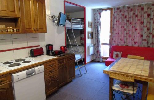 Valfrejus Apartment | Studio cabine près télécabine, wifi, parking, 4 pers - FR-1-561-68