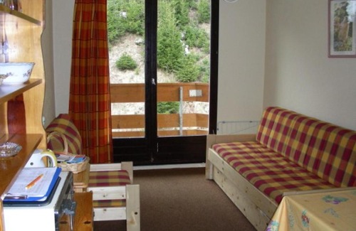 Le Pleynet Apartment | Studio cabine proche pistes, balcon, casier à skis, parking gratuit - FR-1-557A-21