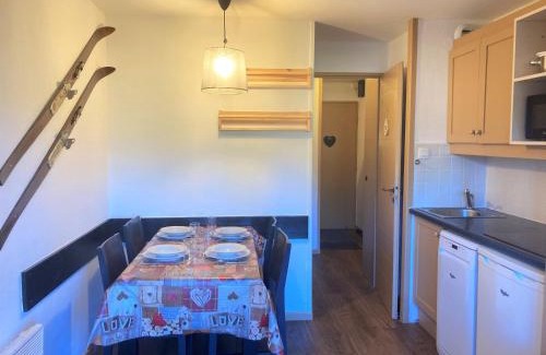 Avoriaz Apartment | Studio cabine Quartier Falaise - Balcon Sud-Ouest, 4 pers., Près des remontées et commerces - FR-1-634-34