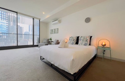 Carlton South Apartment | Studio, Carlton, Queen Victoria Market, Uni Melb