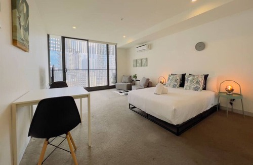 Carlton South Apartment | Studio, Carlton, Queen Victoria Market, Uni Melb