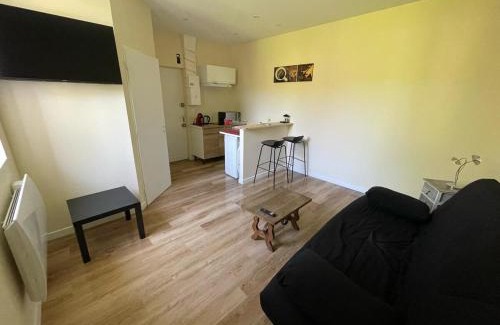 Chatel-Guyon Apartment | Studio Center of Châtel-Guyon