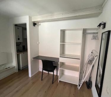 Besancon Old Town Apartment | Studio centre ville