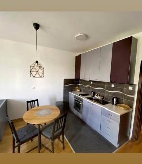 Zvezdara Apartment | Studio Charlie Aviv Park
