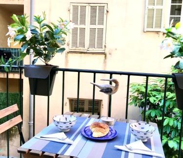 Old Town Apartment | Studio Chateau - Vieux Nice