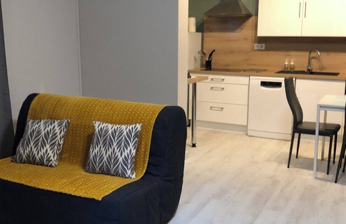 Vacqueyras House | Studio Chez Bibi, sleeps 2 to 4