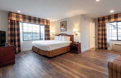 Studio City Hotel | Studio City Court Yard Hotel