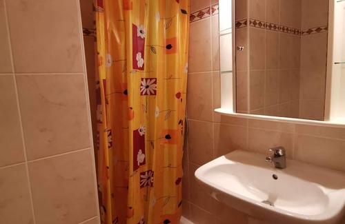 Savines-le-Lac Apartment | Studio close to the city center of Savines-Le-Lac