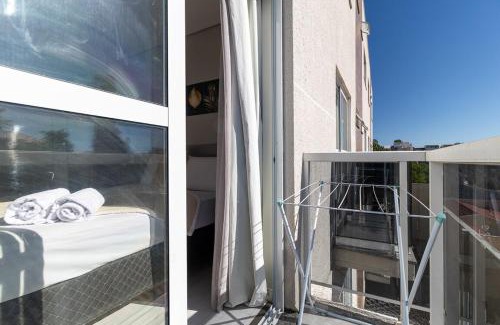 Vista Alegre Apartment | Studio com ótima localização e decorado! 5