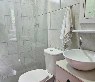 Florianopolis House | Studio com ar condicionado e estacionamento gratuito próximo ao aeroporto e praias