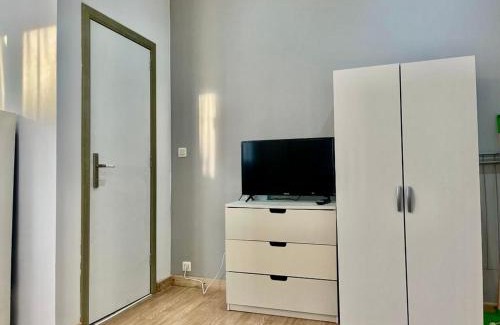 Charleroi Apartment | Studio comfortable charleroi