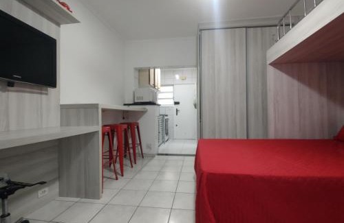Gonzaga Apartment | Studio completo frente à Praia do Gonzaga (Pé na Areia)