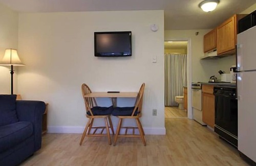 Wells Apartment | Studio Condo w/Kitchen & Patio