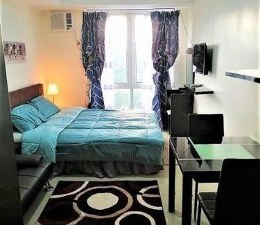 Ugong Apartment | Studio Condominium - Short and Long Term Staycation