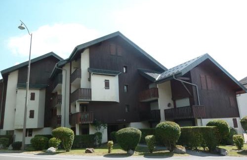 Samoens Apartment | Studio confortable avec balcon et parking au centre du village - FR-1-624-121