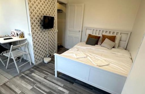 Bagneux Apartment | Studio cosy à Bagneux RER B à 500m