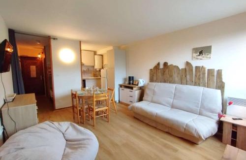 Pla d'Adet Apartment | Studio cosy 4 pers à St-Lary avec coin nuit, kitchenette équipée - FR-1-457-340
