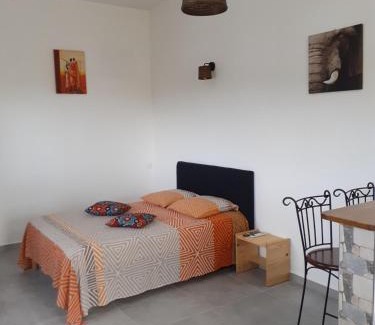 Les Abymes Apartment | Studio Cosy AFWA