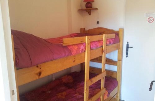 Les Gets Apartment | Studio cosy aux Gets, 4 pers., proche pistes, balcon, parking, centre village - FR-1-671-32