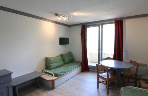 Bergers Apartment | Studio cosy avec balcon, piscine & sauna - 3 pers, pied des pistes, animaux OK - FR-1-405-87