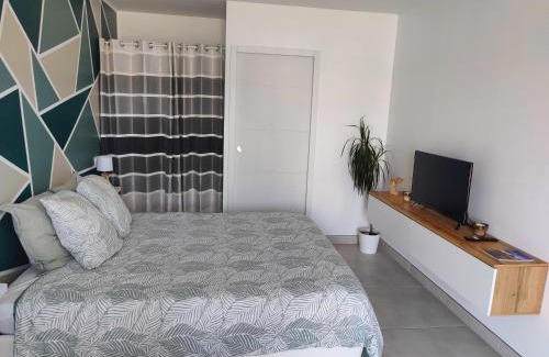 Roubia Apartment | Studio cosy bordé par les vignes