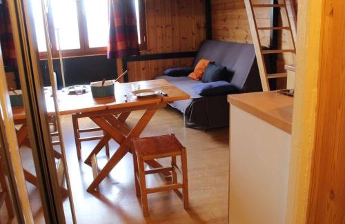 Risoul Apartment | Studio cosy en front de neige à Risoul 1850, accès direct aux pistes et commodités, 2 couchages - FR-1-330-493